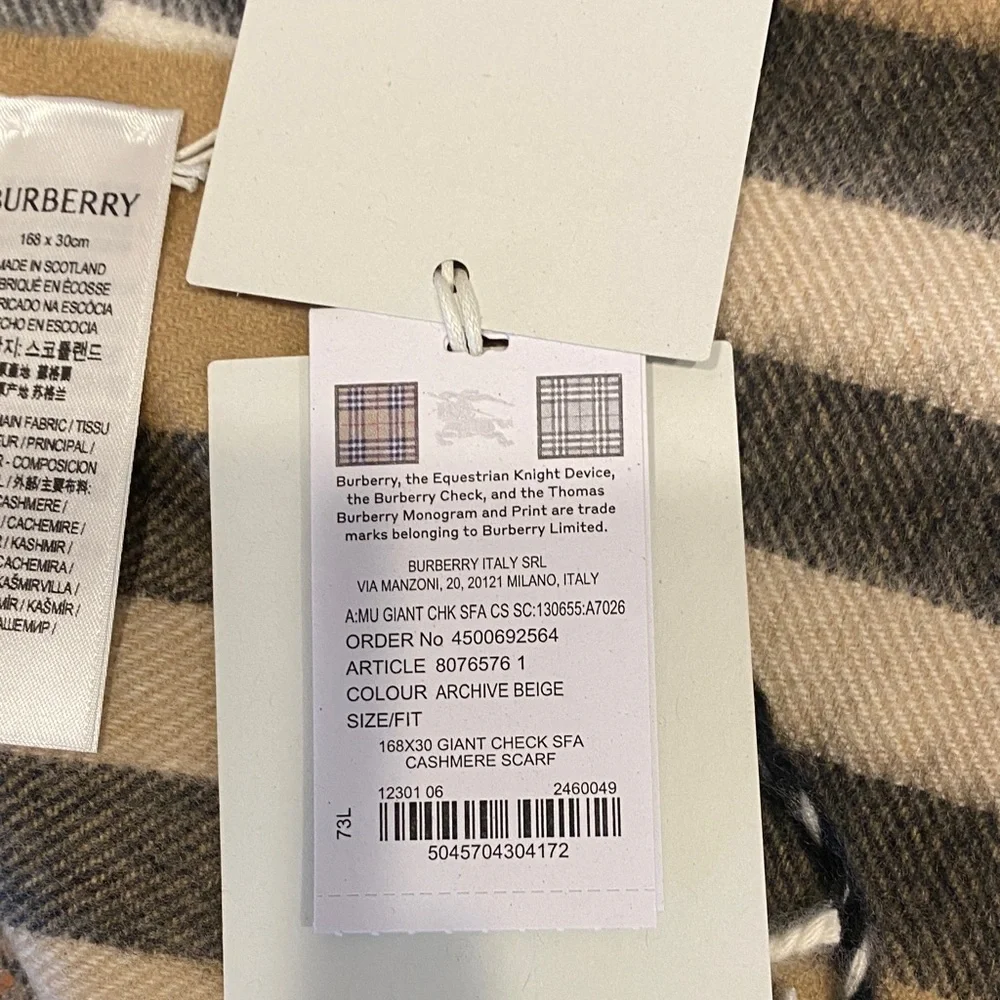 Burberry Beige and Black Cashmere Scarf - Picture 5 of 5